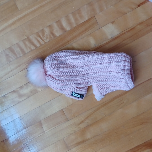 NWOT Winter hat for kids and adults - Picture 4 of 6